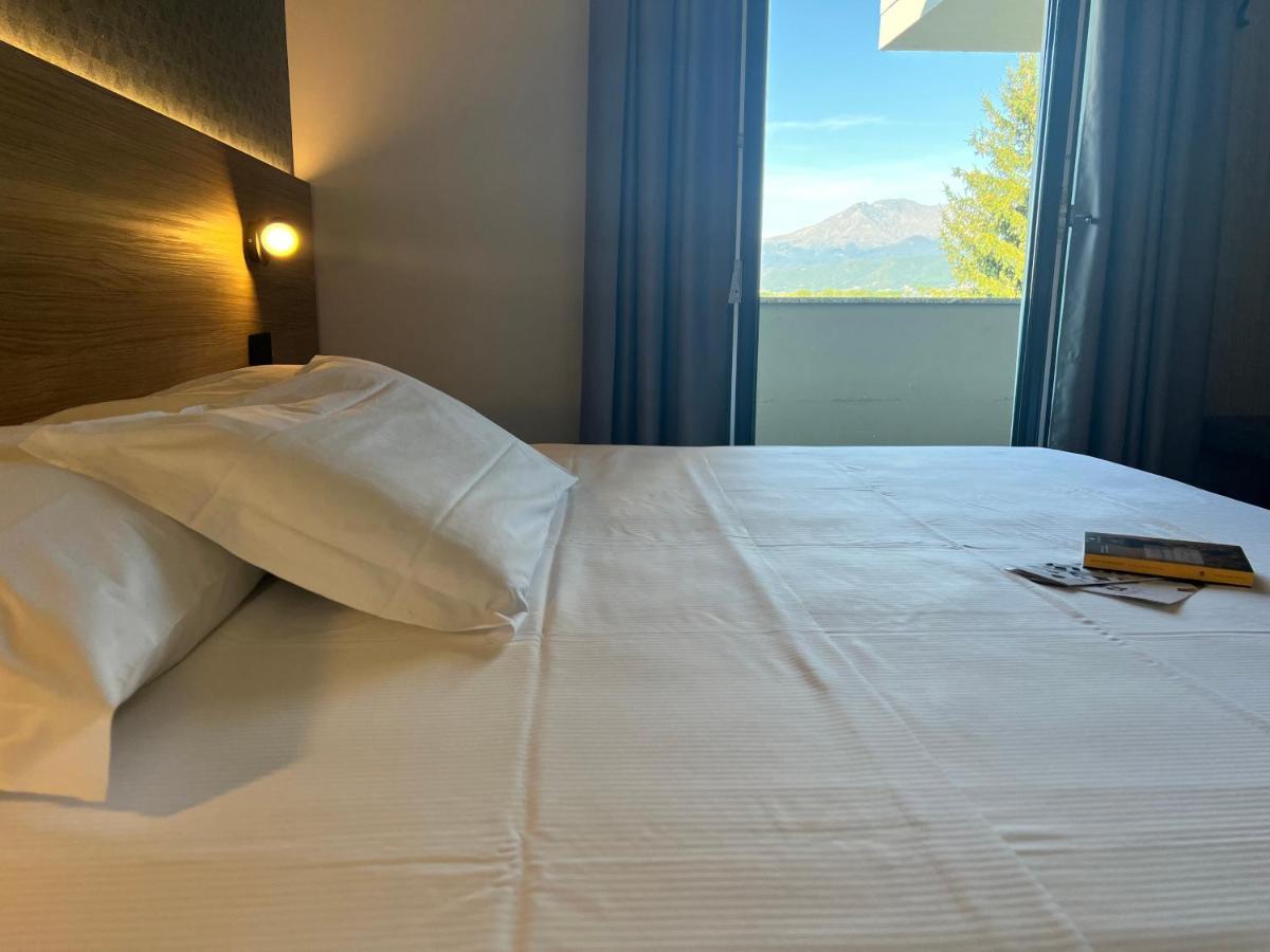 Hotel Gardenia Romano Canavese Εξωτερικό φωτογραφία