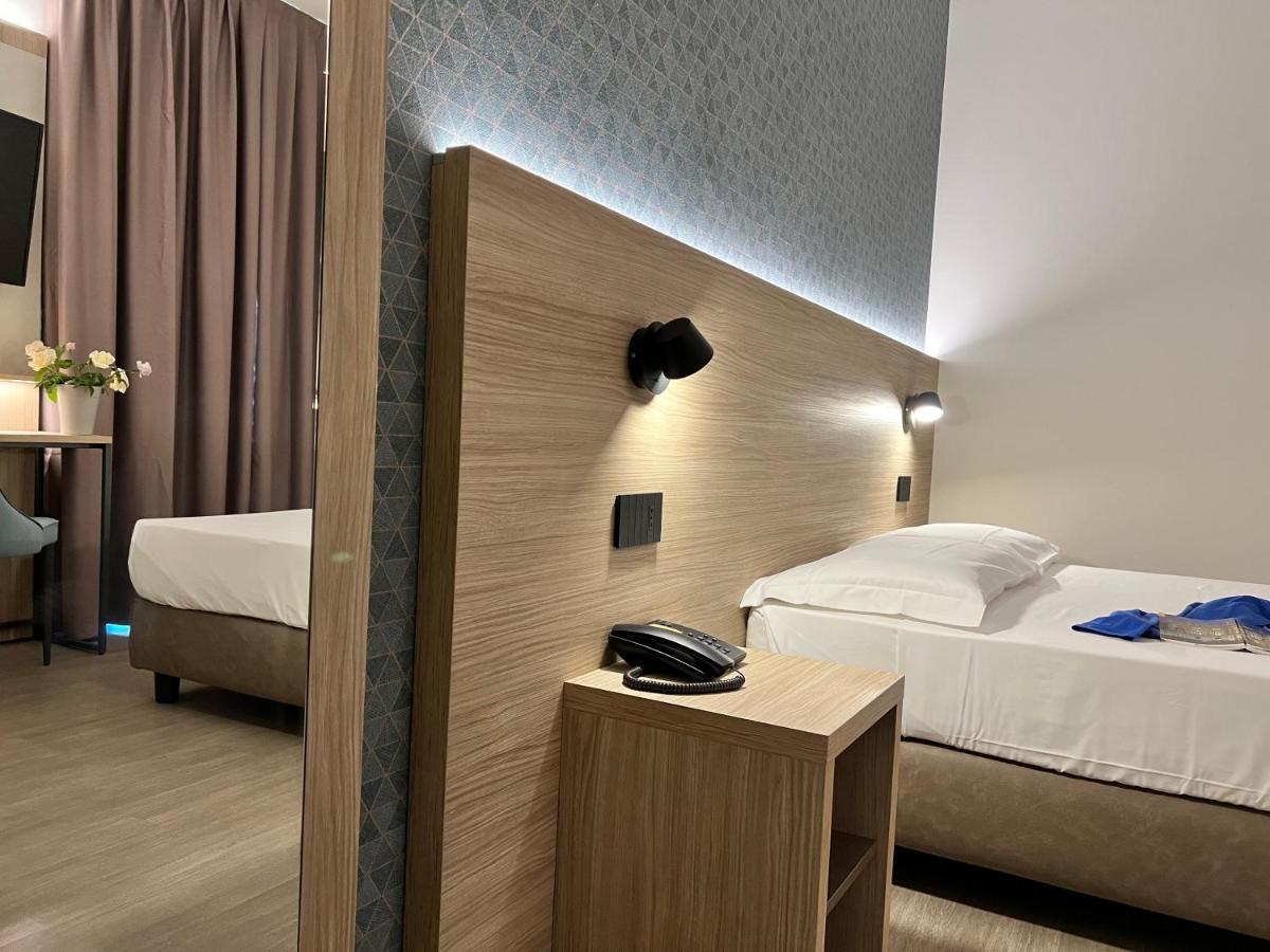 Hotel Gardenia Romano Canavese Εξωτερικό φωτογραφία