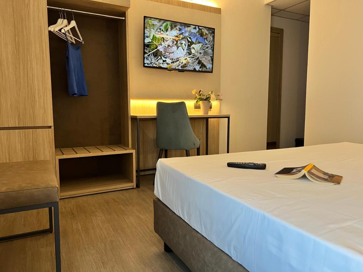 Hotel Gardenia Romano Canavese Εξωτερικό φωτογραφία