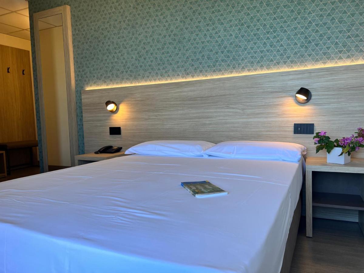 Hotel Gardenia Romano Canavese Εξωτερικό φωτογραφία