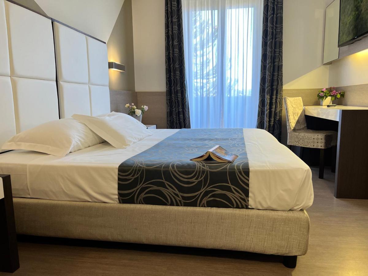 Hotel Gardenia Romano Canavese Εξωτερικό φωτογραφία