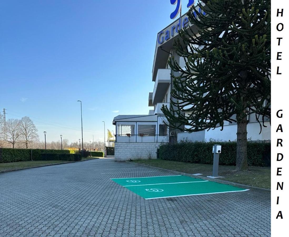Hotel Gardenia Romano Canavese Εξωτερικό φωτογραφία