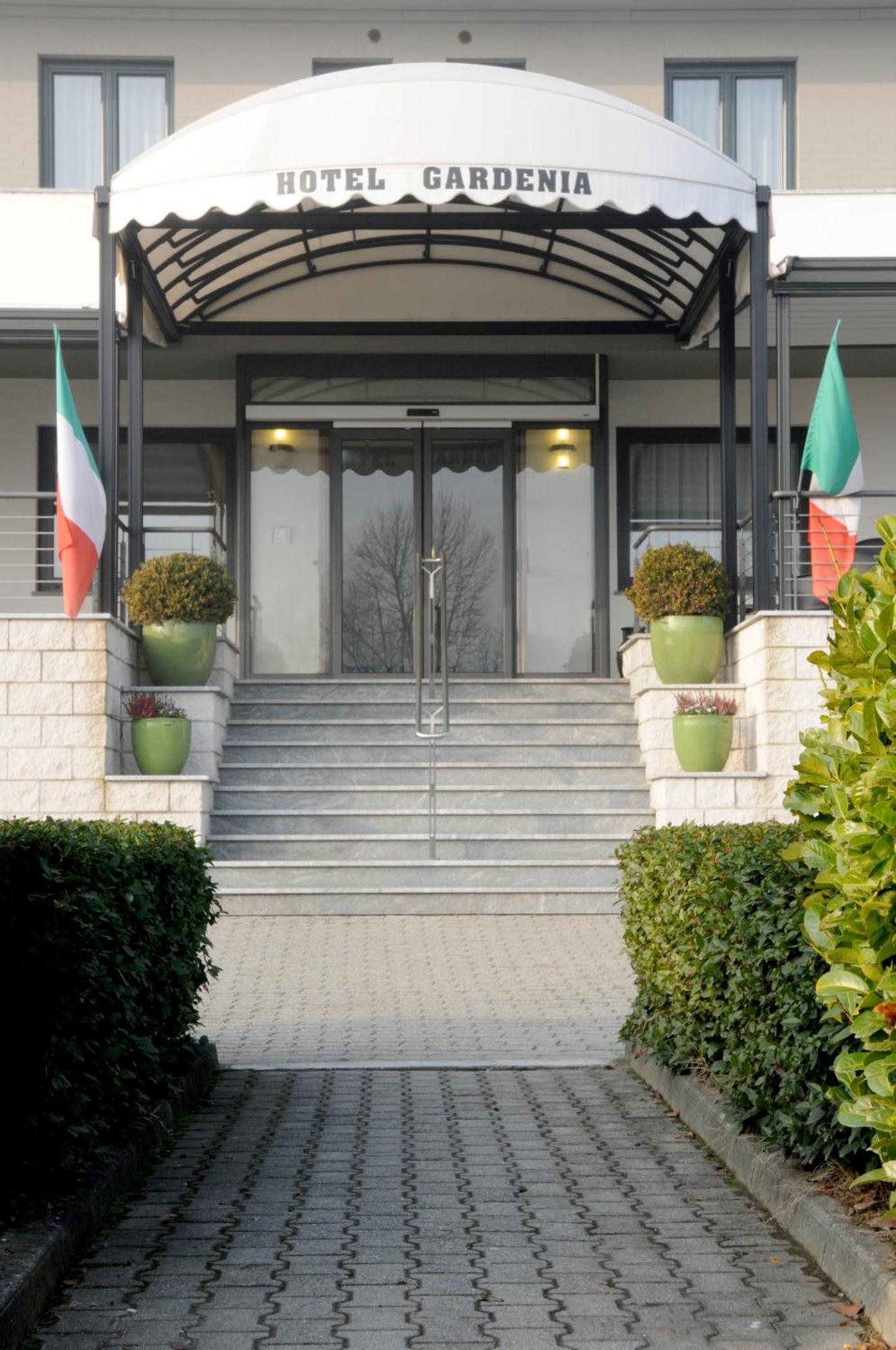Hotel Gardenia Romano Canavese Εξωτερικό φωτογραφία