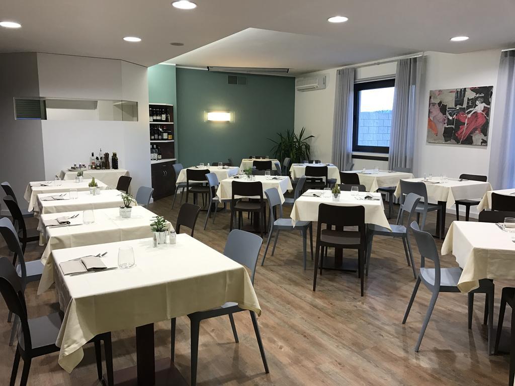 Hotel Gardenia Romano Canavese Εξωτερικό φωτογραφία