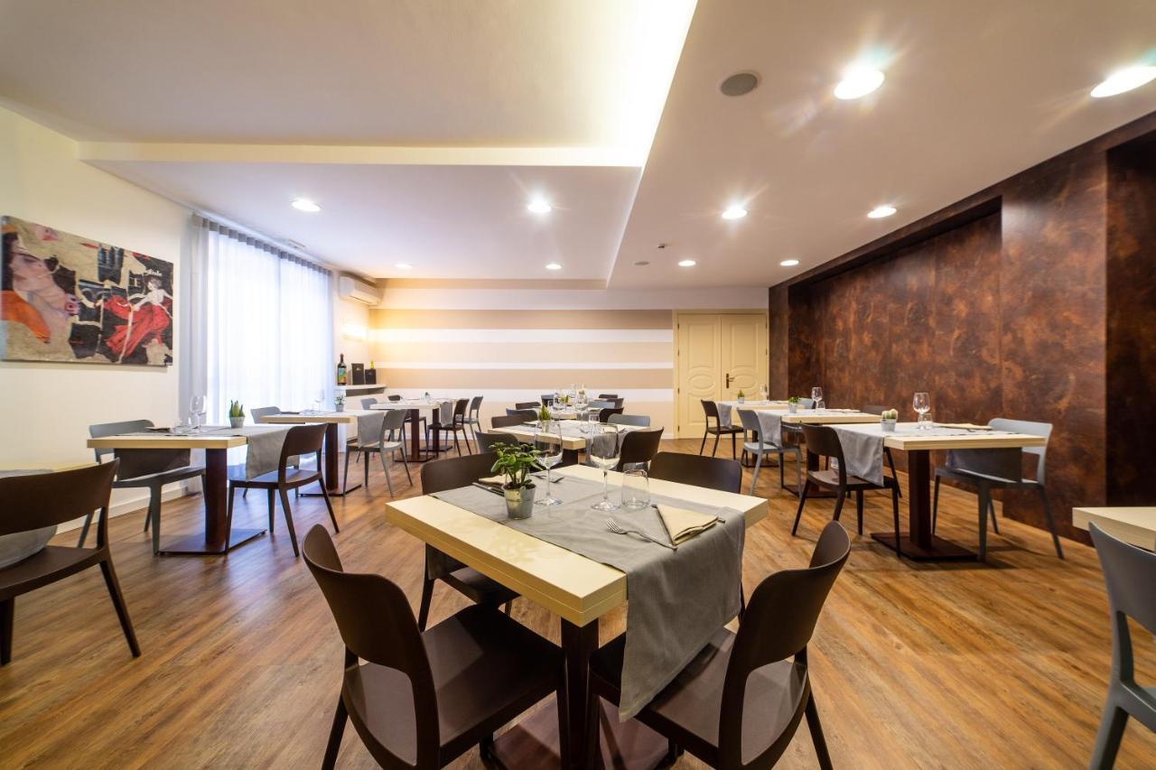 Hotel Gardenia Romano Canavese Εξωτερικό φωτογραφία