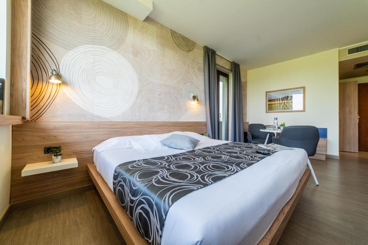 Hotel Gardenia Romano Canavese Εξωτερικό φωτογραφία