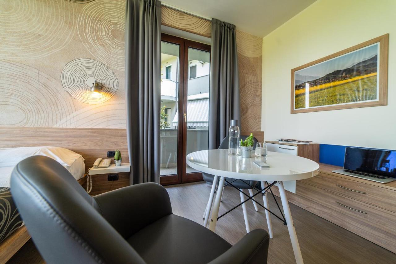 Hotel Gardenia Romano Canavese Εξωτερικό φωτογραφία